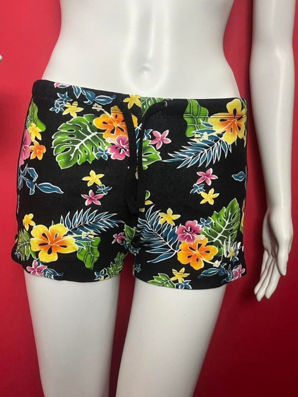 Island design collection / tropical themed mini shorts